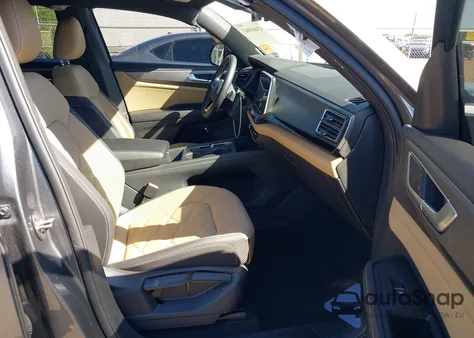 2024 Volkswagen Atlas Cross Sport 2.0T Se z USA, uszkodzony, nr VIN 1V2DE2CA5RC233692